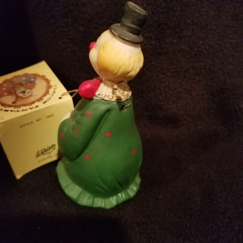 Vintage Willetts Designs Circus Clown Bell 5849 Green Jacket Red BowTie Enesco